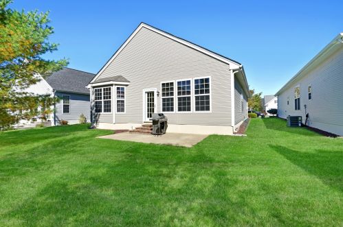 10 Heath Ln, Jackson Twp NJ 08527-4696 exterior