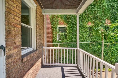 7356 Whipple St, Pittsburgh PA 15218-2054 exterior