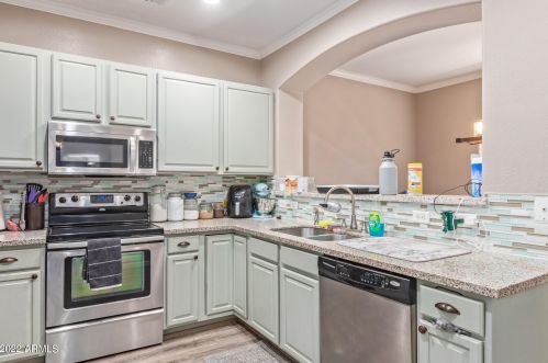 5641 10 Dr, Phoenix AZ 85041-8354 exterior