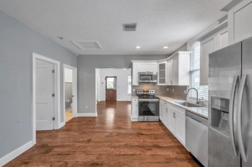 1306 18th Ave, Tampa FL 33605-2639 exterior