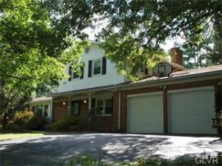 770 Pine Top Dr, Bethlehem, PA 18017-1825