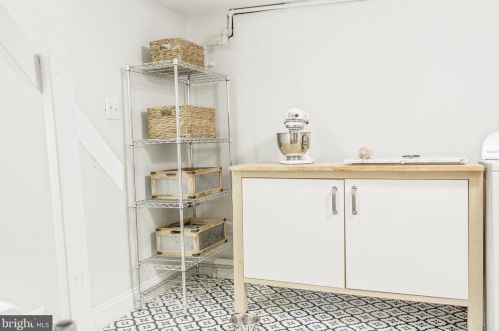 1630 F St, Washington DC 20002-4501 exterior