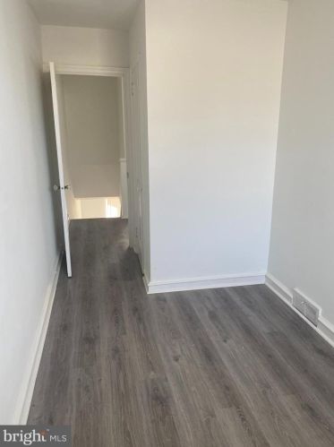 511 Godfrey Ave, Philadelphia PA 19126-3833 exterior