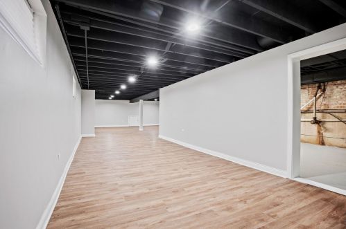 2335 92nd St, Chicago IL  60617-3841 exterior