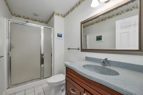 31 Sunset Ave, Concord NH 03301-2730 exterior