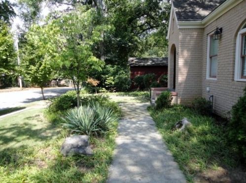 49 Leslie St, Atlanta GA  30307-2723 exterior