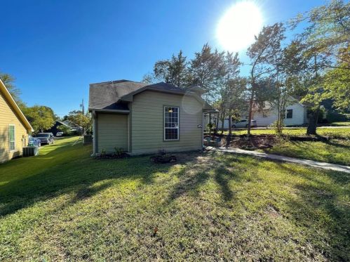 226 Monterey St, Denison TX  75020-6365 exterior