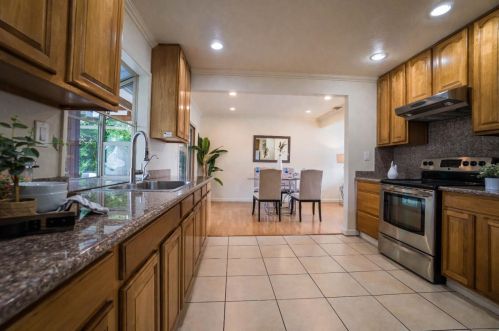 2067 Evelyn Ave, San Jose CA 95122-1611 exterior