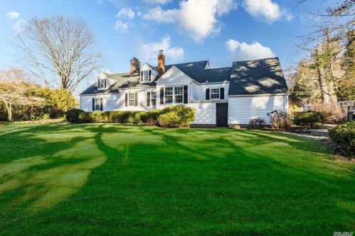 55 Albermarle Ave, Huntington Station NY 11746-2025 exterior