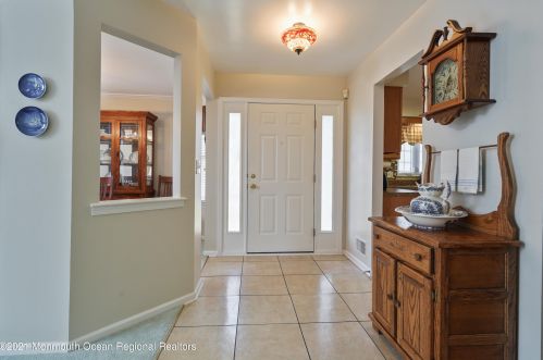 11 Manchester Ct, Jackson Twp, NJ 08527-3972