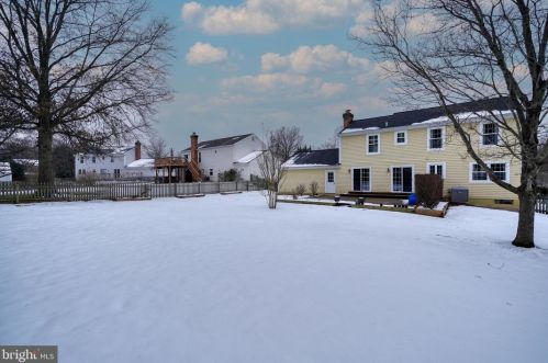 1609 Mithering Ln, Silver Spring MD 20905-7045 exterior