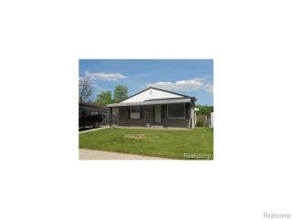 5784 Berwyn St, Dearborn Heights MI  48127-2927 exterior