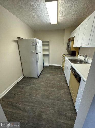 1225 Martha Custis Dr, Alexandria VA 22302-2015 exterior