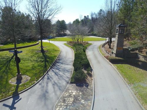 6039 Grand Marina Cir, Gainesville GA 30506-7803 exterior