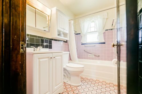 9324 Niles Pl, Saint Louis MO 63123-4539 exterior