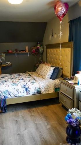 4 Smith St, New Britain CT 06053-3621 exterior