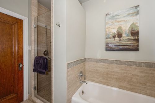 5654 Spaulding Ave, Chicago IL 60651-4139 exterior