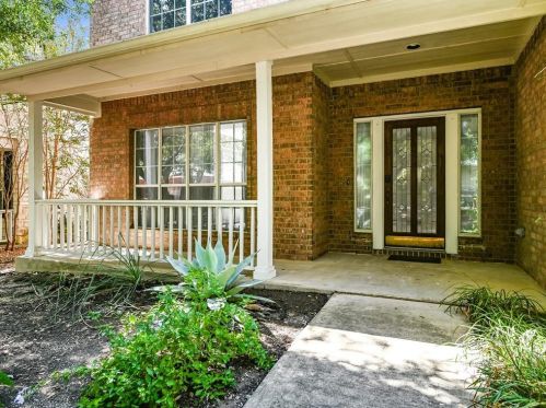 1821 Chasewood Dr, Austin TX  78727-6371 exterior