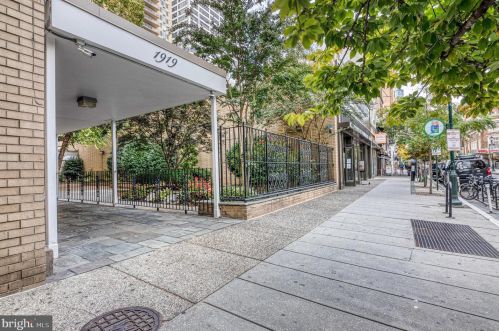 1919 Chestnut St, Philadelphia PA 19103-3401 exterior