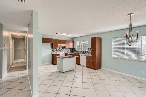 2029 Hideaway Cir, Fort Pierce FL 34952-4801 exterior