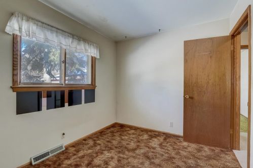 9728 Langlade St, Milwaukee WI 11032-1321 exterior