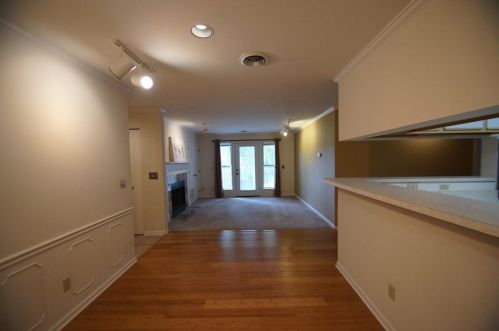 909 Harbor House Dr, Madison, WI 53719-2399