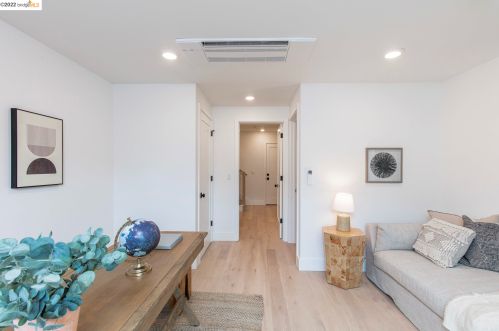 636 Kains, Berkeley CA 94706-1219 exterior