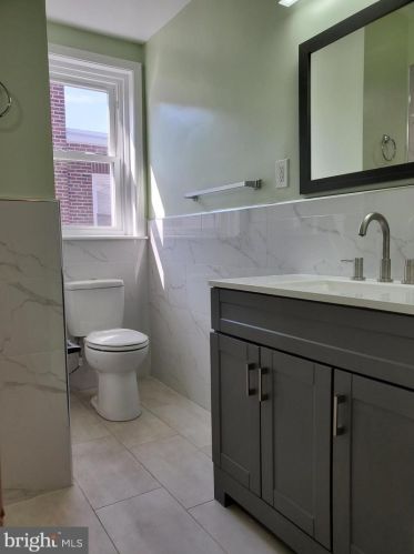 7054 Dorcas St, Philadelphia PA 19111-4111 exterior