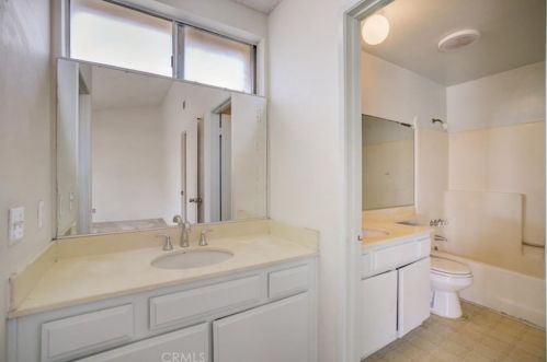 5221 Perkins Rd, Oxnard CA 93033-8358 exterior