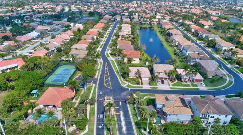 9911 Coronado Lake Dr, Boynton Beach FL 33437-5348 exterior