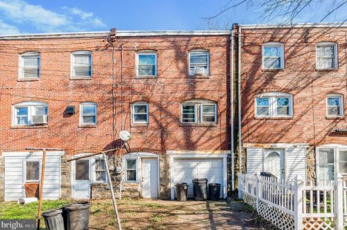 2422 Upland St, Chester PA 19013-6007 exterior