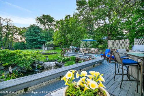 38 Normandy Ct, Middletown NJ 07748-3221 exterior