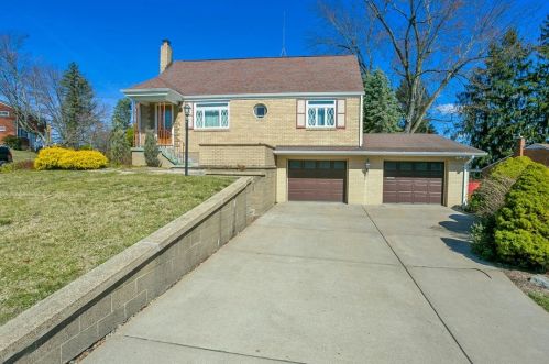 3 Hallmark Dr, Pittsburgh, PA 15235-2212