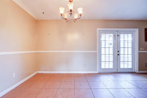 581 Ferris Dr, Fort Pierce FL 34983-8631 exterior