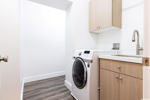 9093 Cyn Gate Cir, Sandy UT 84093-3807 exterior