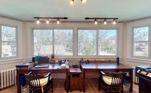 5531 Northumberland St, Pittsburgh PA 15217-1129 exterior