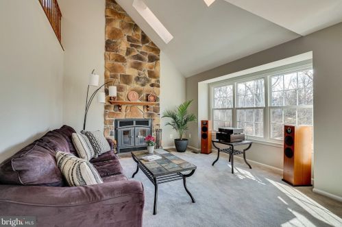 3008 Emerald Chase Dr, Herndon VA 20171-2334 exterior