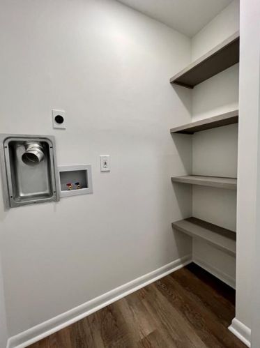 1249 Druid Knoll Dr, Atlanta GA  30319-4109 exterior