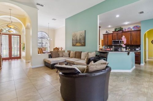 1137 Brantley Est Dr, Altamonte Springs FL 32714-5617 exterior