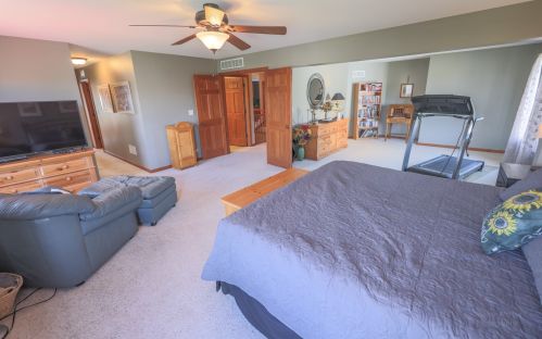 906 Plaintain Dr, Joliet IL 60431-7871 exterior