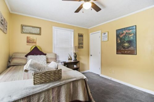 1385 Kenilworth Dr, Atlanta GA 30310-3941 exterior