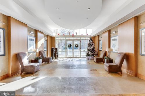 355 I St, Washington DC 20024-4230 exterior