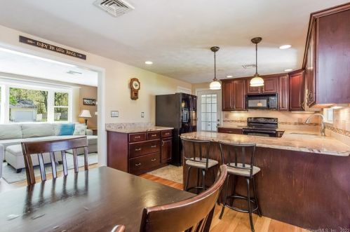 13 Alaimo Dr, Enfield CT 06082-5013 exterior