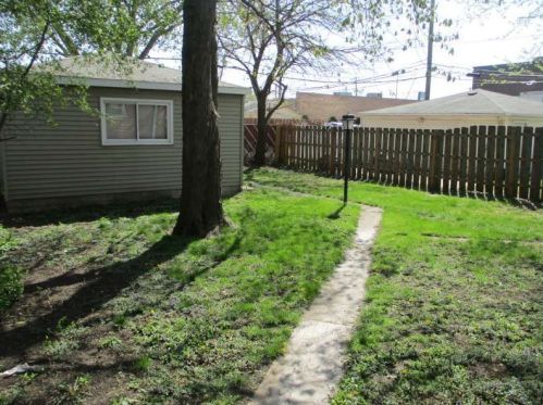 9437 Sacramento, Chicago IL 60805-2635 exterior