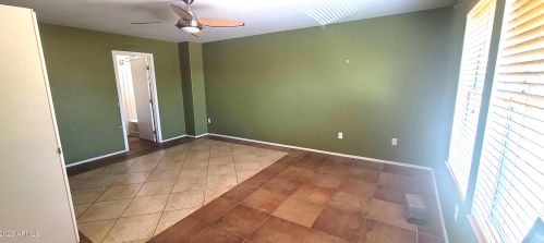 6830 41st Dr, Phoenix AZ  85041-6095 exterior