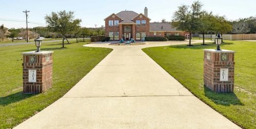 201 Summer Wood Ct, Georgetown, TX 78628-6890