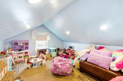 416 Maple St, Pittsburgh PA  15122-1540 exterior