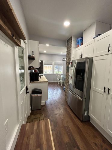 832 College Ave, Grand Rapids MI 49503-1265 exterior