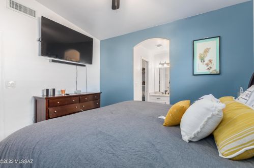 3272 Alexanderwood Dr, Tucson AZ 85746-1081 exterior