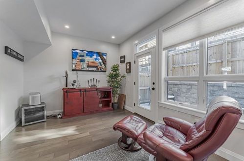 244 Alpine Ave, Pittsburgh PA  15212-4077 exterior